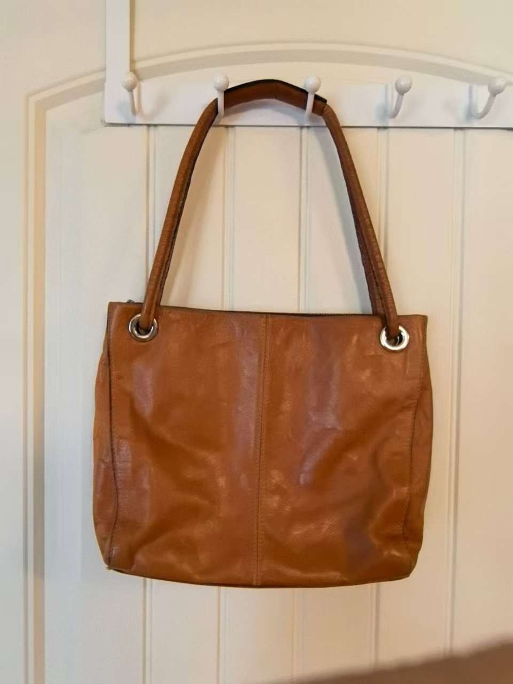 Everyday Leather Shoulder Tote in Cognac